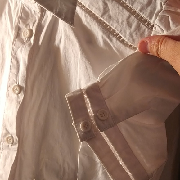 Blouse - Picture 2 of 4